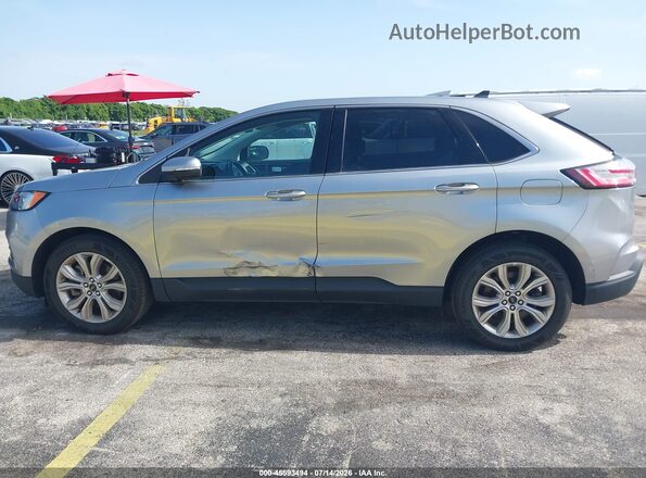 2FMPK4K96RBA52493 2024 FORD EDGE Silver Widok z przodu