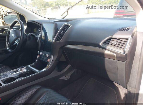 2FMPK4K96RBA52493 2024 FORD EDGE Silver Widok wnętrza z przodu