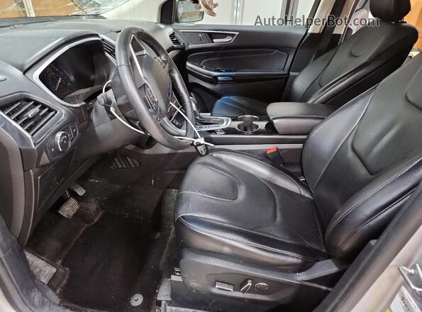 2FMPK4K98JBB06820 2018 FORD EDGE Silver Front interior view