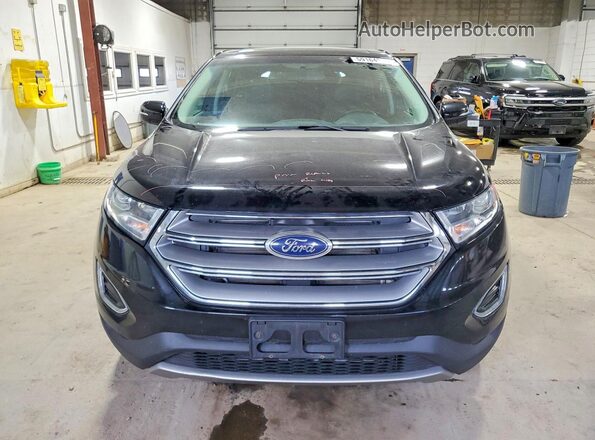 2FMPK4K9XJBB75654 2018 FORD EDGE Black Widok z przodu