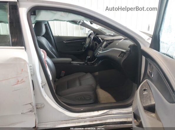 2G1105S33J9103891 2018 CHEVROLET IMPALA White Вид салону спереду