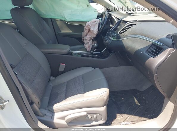 2G1105S39H9141880 2017 CHEVROLET IMPALA White Front interior view