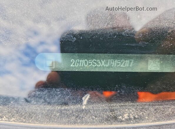 2G1105S3XJ9152117 2018 CHEVROLET IMPALA Charcoal Vista del compartimento del motor