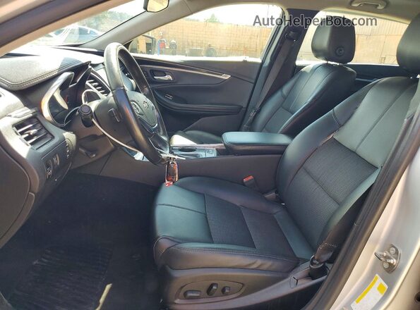 2G1105SA2J9153907 2018 CHEVROLET IMPALA Silver Вид салону спереду