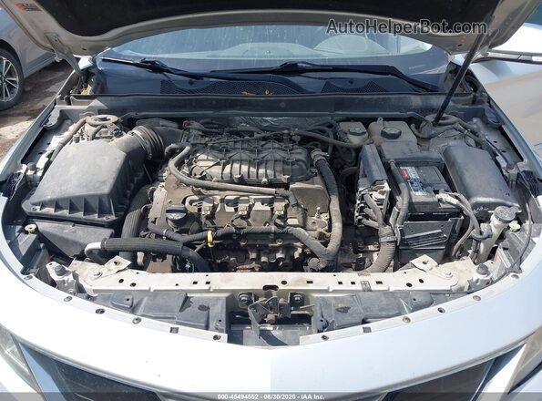 2G1125S32J9107828 2018 CHEVROLET IMPALA Silver Вид ззаду
