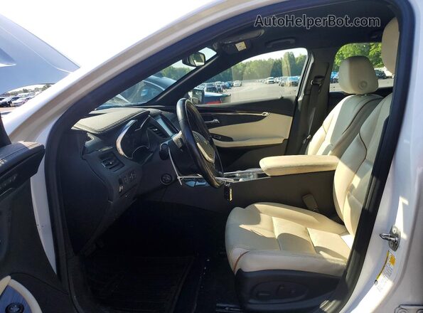 2G1125S39J9124108 2018 CHEVROLET IMPALA Белый Вид салона спереди
