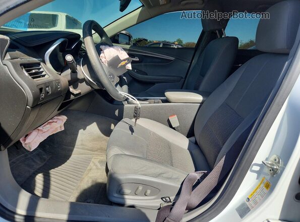 2G11X5SA8G9129650 2016 CHEVROLET IMPALA Белый Вид салона спереди