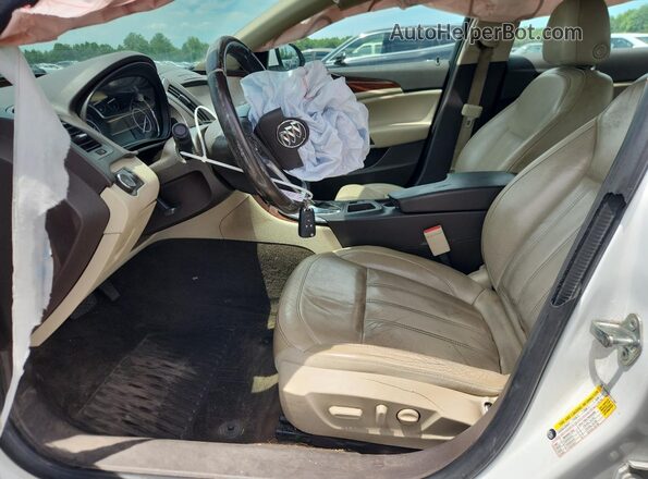 2G4GK5EX6G9117007 2016 BUICK REGAL White Front interior view