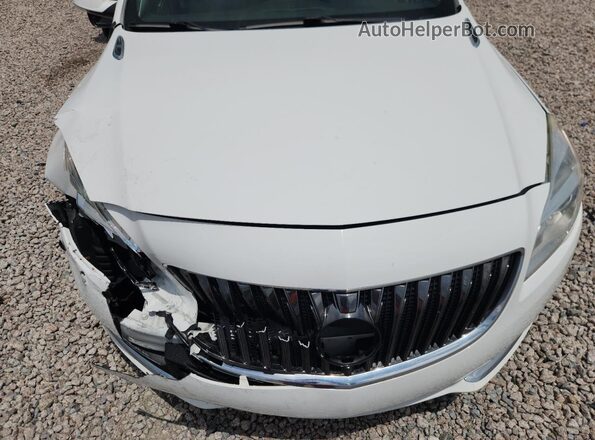 2G4GK5EX6G9117007 2016 BUICK REGAL White Rear interior view