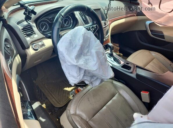 2G4GK5EX8G9163194 2016 BUICK REGAL Silver Dashboard view
