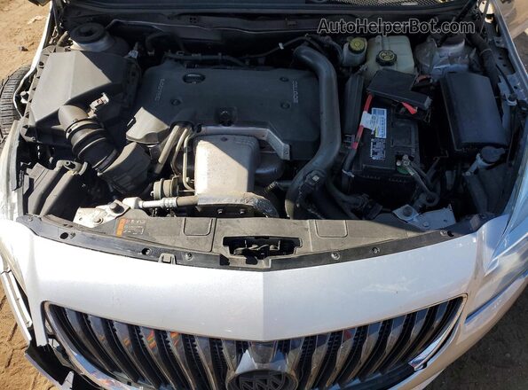 2G4GL5EX0G9128596 2016 BUICK REGAL Silver უკანა სალონის ხედი