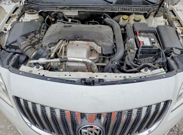 2G4GL5EX6H9117703 2017 BUICK REGAL White Widok wnętrza z tyłu