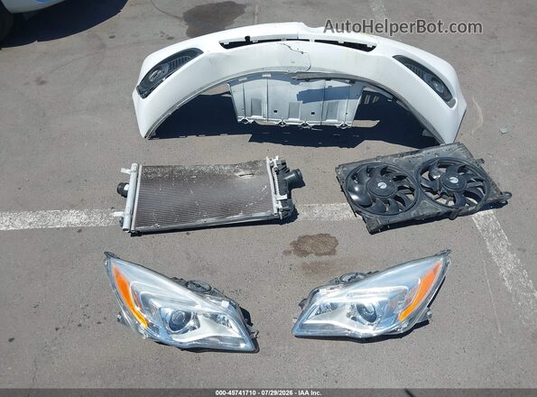 2G4GR5GX3H9102295 2017 BUICK REGAL White ხელსაწყოთა პანელის ხედი