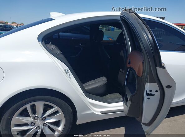 2G4GR5GX3H9102295 2017 BUICK REGAL White VIN კოდის სტიკერის ხედი