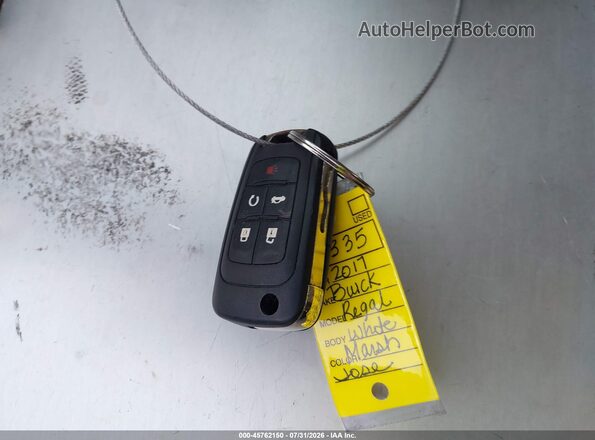 2G4GR5GX7H9147305 2017 BUICK REGAL White Widok deski rozdzielczej