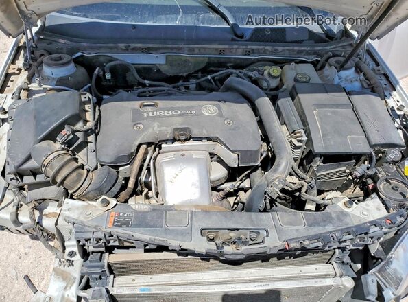 2G4GS5GX6G9127808 2016 BUICK REGAL White Սալոնի հետևի տեսք