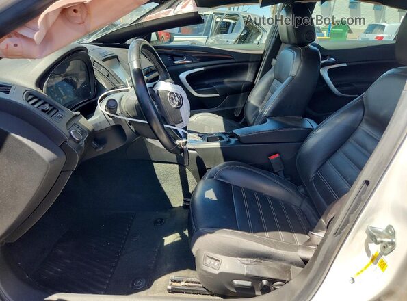 2G4GU5GX2H9151440 2017 BUICK REGAL White Widok wnętrza z przodu