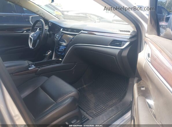 2G61M5S36H9163866 2017 CADILLAC XTS Silver წინა სალონის ხედი