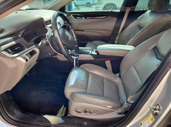 2G61M5S39H9143272 2017 CADILLAC XTS Серый Вид салона спереди