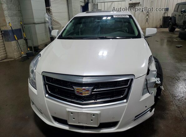 2G61N5S39H9168363 2017 CADILLAC XTS Белый Вид спереди