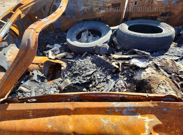 2G65W158877 1962 FORD GALAXIE Burn Front interior view
