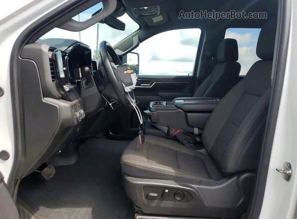 2GC1KNE75S1227466 2025 CHEVROLET SILVERADO Белый Вид салона спереди