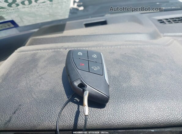 2GC1KNE78T1125502 2026 CHEVROLET SILVERADO Белый Вид панели приборов