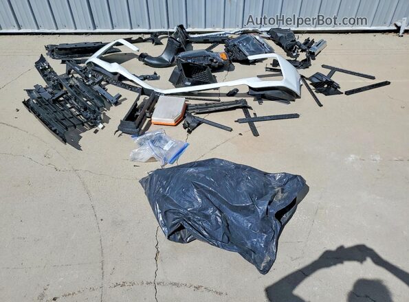 2GC1KNE7XS1234042 2025 CHEVROLET SILVERADO White Engine compartment view