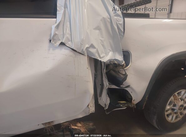 2GC1KNEY6T1143389 2026 CHEVROLET SILVERADO White Вид спереду