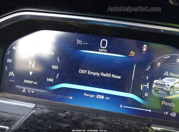 2GC1KNEY6T1143389 2026 CHEVROLET SILVERADO White Вид задніх сидінь
