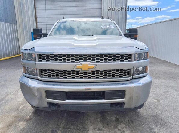 2GC2CREG4K1137024 2019 CHEVROLET SILVERADO White Widok z przodu