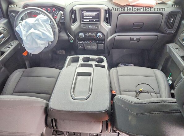 2GC4KME76T1130477 2026 CHEVROLET SILVERADO White Dashboard view