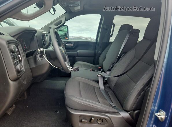 2GC4KME78S1231597 2025 CHEVROLET SILVERADO Blue Vista interior delantera