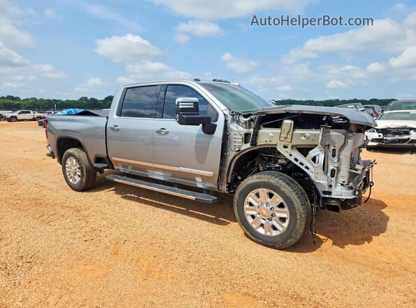 2GC4KREY3S1210615 2025 CHEVROLET SILVERADO Серебряный Передняя правая четверть