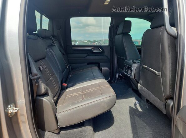 2GC4KREY3S1210615 2025 CHEVROLET SILVERADO Серебряный Вид задних сидений