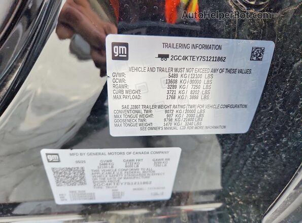 2GC4KTEY7S1211862 2025 CHEVROLET SILVERADO Черный Вид подкапотного пространства