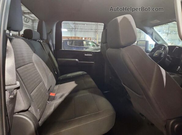 2GC4WMEY3R1251697 2024 CHEVROLET SILVERADO Gray Widok tylnych siedzeń