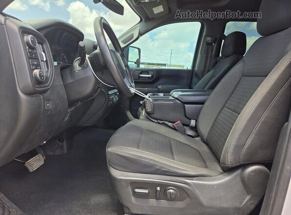 2GC4YMEY1P1727436 2023 CHEVROLET SILVERADO Silver Вид салону спереду