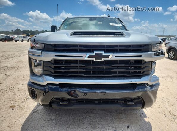 2GC4YMEY3R1115175 2024 CHEVROLET SILVERADO Silver Դիմացի տեսք