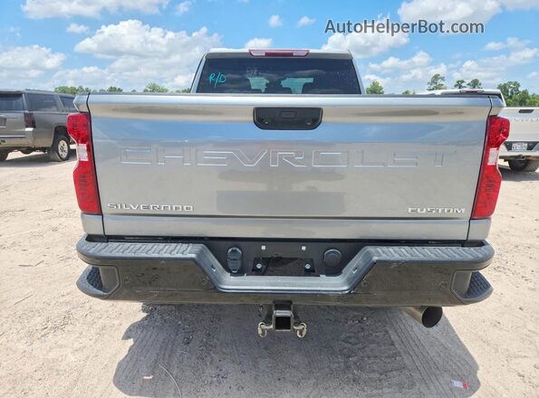 2GC4YMEY3R1115175 2024 CHEVROLET SILVERADO Silver Հետևի տեսք