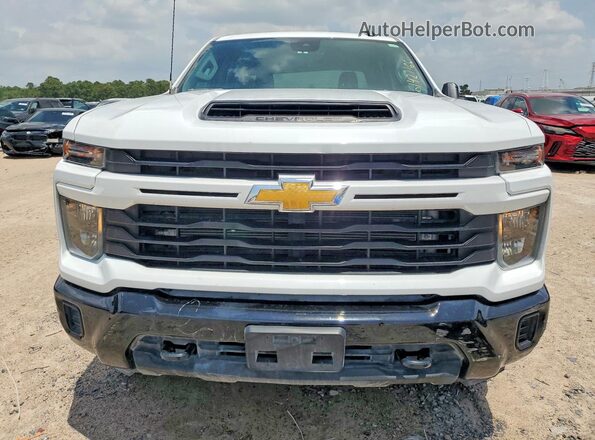 2GC4YMEY6R1249677 2024 CHEVROLET SILVERADO White Widok z przodu
