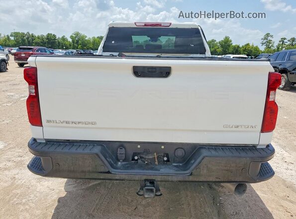 2GC4YMEY6R1249677 2024 CHEVROLET SILVERADO White Widok z tyłu