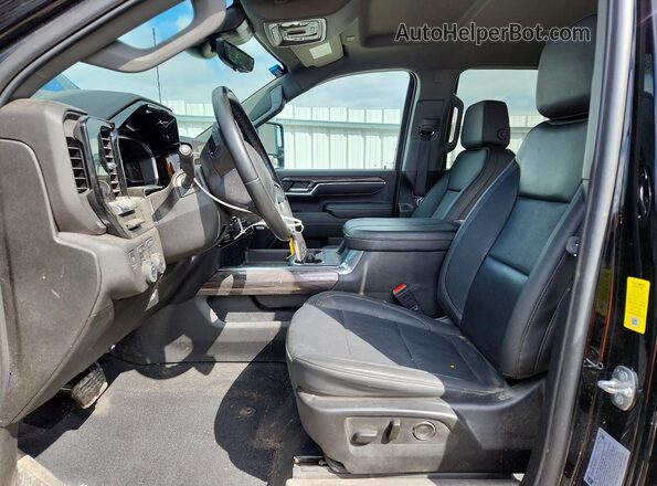 2GC4YUEYXR1258611 2024 CHEVROLET SILVERADO Black წინა სალონის ხედი