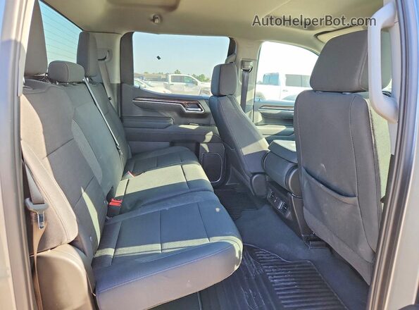 2GCPACED3T1124734 2026 CHEVROLET SILVERADO Gray Rear interior view
