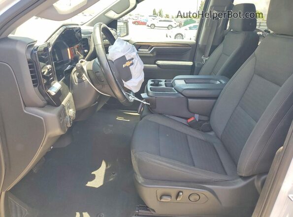 2GCPACED8P1129692 2023 CHEVROLET SILVERADO White Front interior view