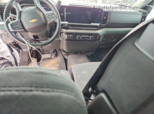 2GCUDDED0R1175410 2024 CHEVROLET SILVERADO White Вид панелі приладів