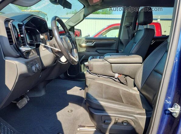 2GCUDDED4N1505883 2022 CHEVROLET SILVERADO Синий Вид салона спереди