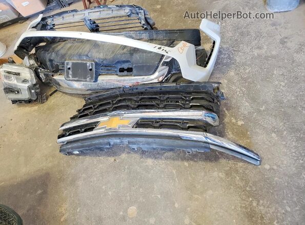 2GCUDDED4P1101467 2023 CHEVROLET SILVERADO White ძრავის განყოფილების ხედი