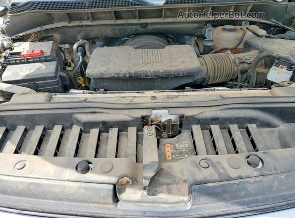 2GCUDEED0R1184310 2024 CHEVROLET SILVERADO White Widok wnętrza z tyłu