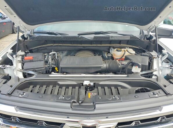 2GCUKDED6S1124019 2025 CHEVROLET SILVERADO White Widok wnętrza z tyłu